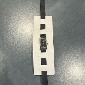 VTG 90’s DKNY GENUINE LEATHER STRAP WATCH. *very rare* Needs battery